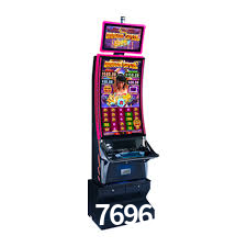 7696